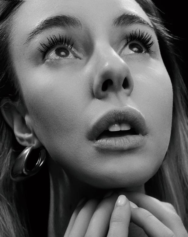 Free stock image of Scared woman created by Alexander Krivitskiy