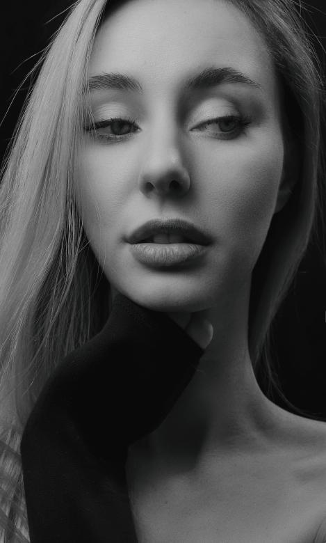 Free stock image of Beauty portrait created by Alexander Krivitskiy