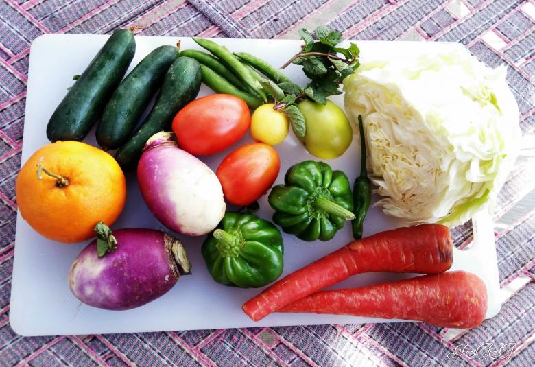 Free stock image of Fresh Vegetables On Cutting Board created by Farzana Ahmad Awan