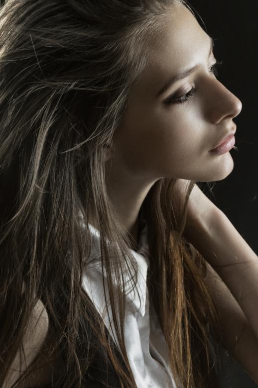 Free stock image of Beauty portrait created by Alexander Krivitskiy