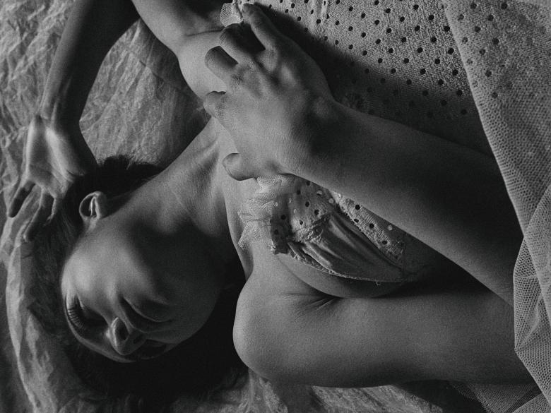 Free stock image of Woman lying in bed created by Alexander Krivitskiy