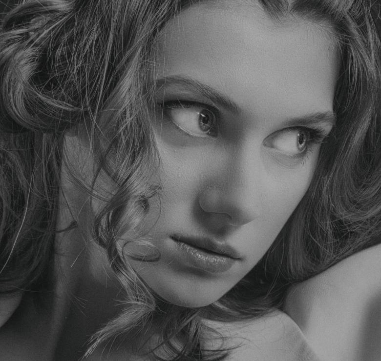 Free stock image of Beauty portrait created by Alexander Krivitskiy