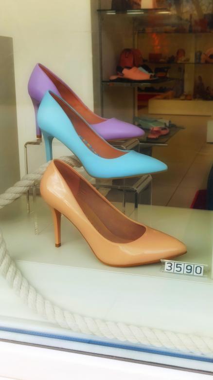 Free stock image of Bright-coloured high-heeled shoes created by NomeVizualizzato