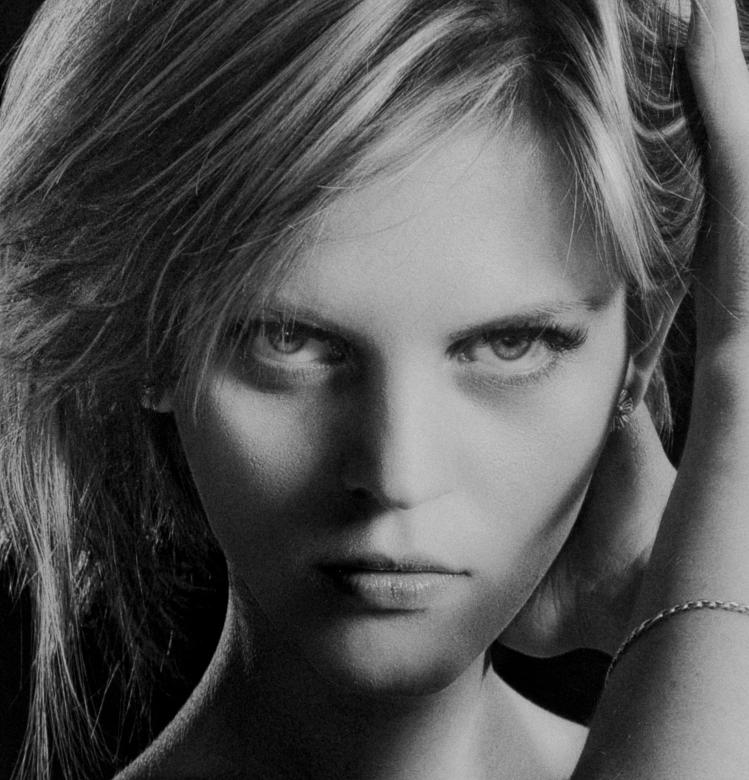 Free stock image of Instense woman created by Alexander Krivitskiy