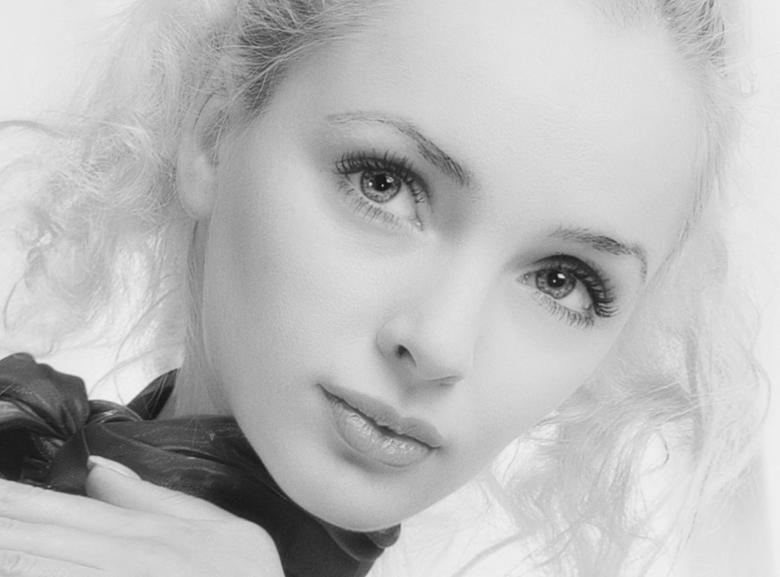 Free stock image of Beauty portrait created by Alexander Krivitskiy