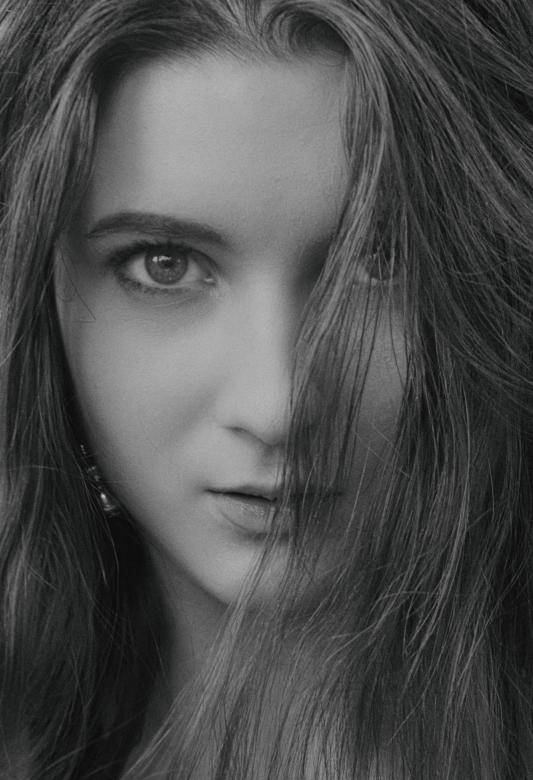 Free stock image of Beauty portrait created by Alexander Krivitskiy