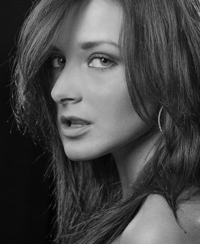 Free stock image of Seductive woman created by Alexander Krivitskiy