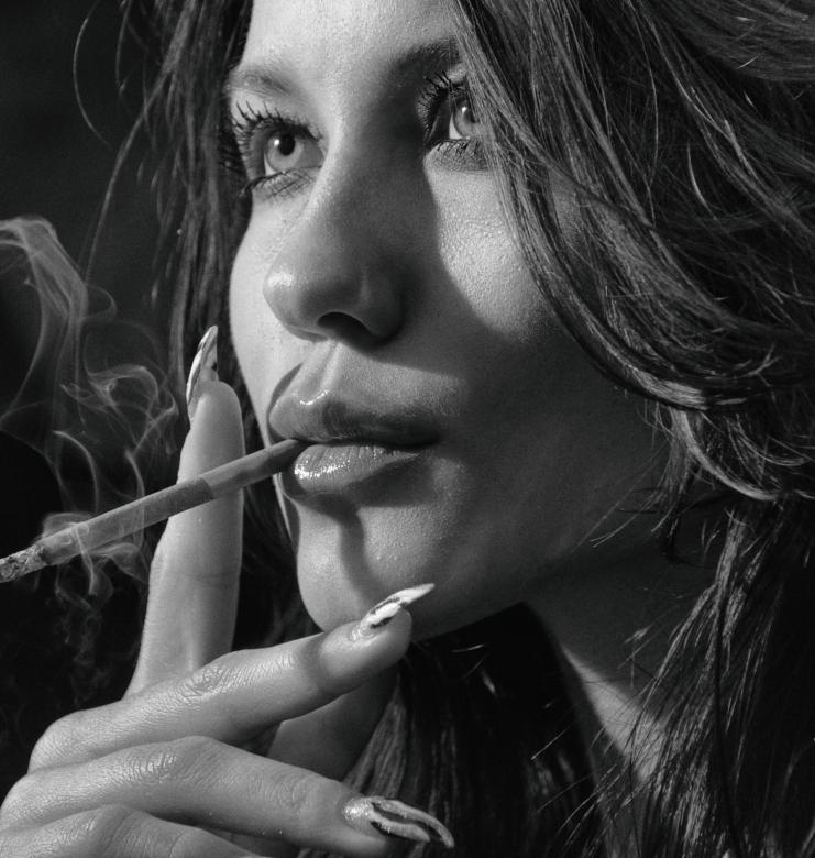 Free stock image of Smoking woman created by Alexander Krivitskiy