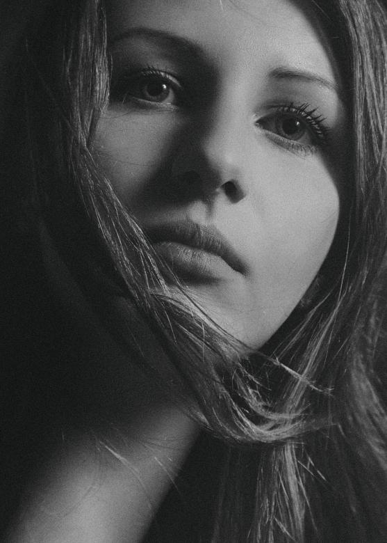 Free stock image of Dramatic portrait created by Alexander Krivitskiy