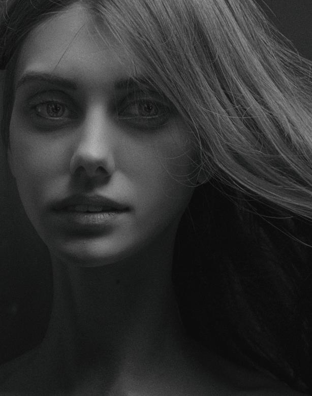 Free stock image of Beauty portrait created by Alexander Krivitskiy