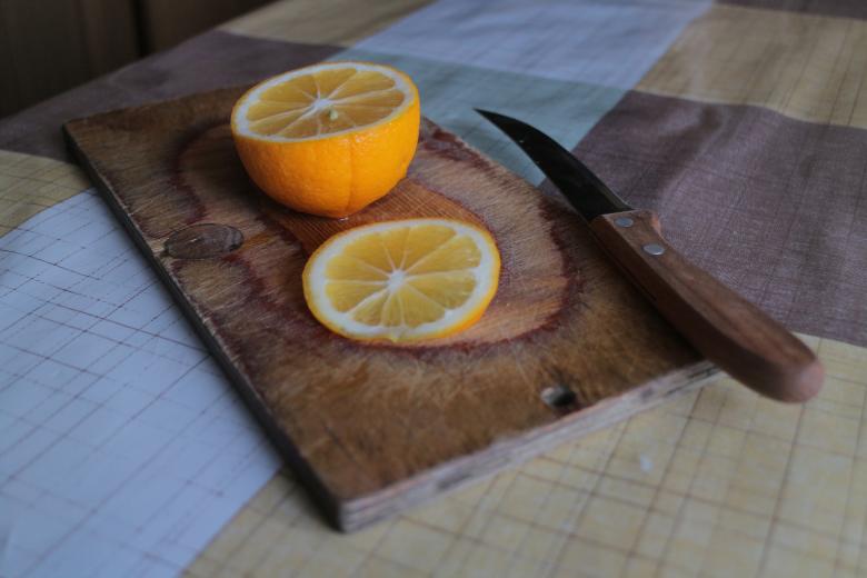 Free stock image of Still life with a lemon and a knife created by Alexander Shunko