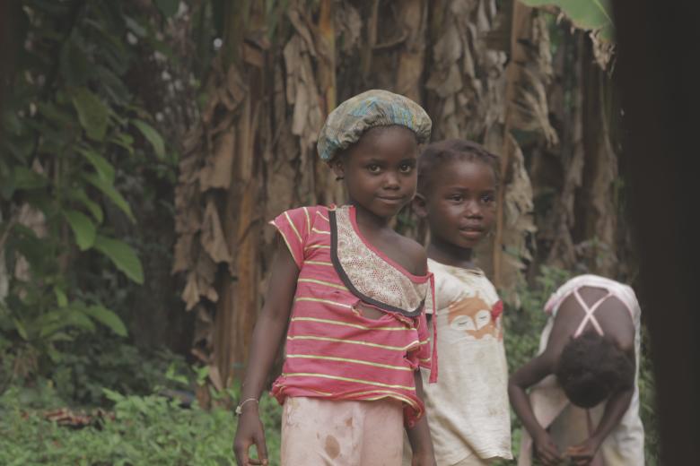 Free stock image of 2 african girls pose created by Melvin Geplay