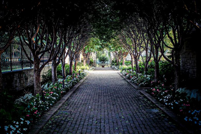 Free stock image of City walkway created by Ashten Clark PETERS