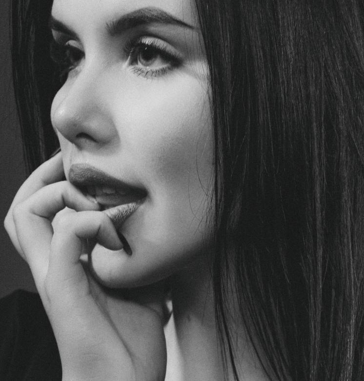 Free stock image of Female profile created by Alexander Krivitskiy