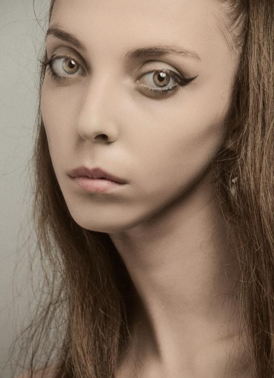 Free stock image of Sad woman created by Alexander Krivitskiy