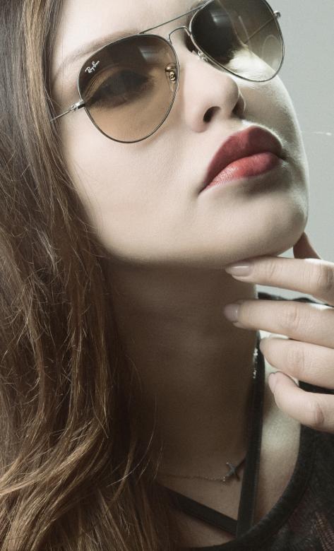 Free stock image of Woman with sunglasses created by Alexander Krivitskiy