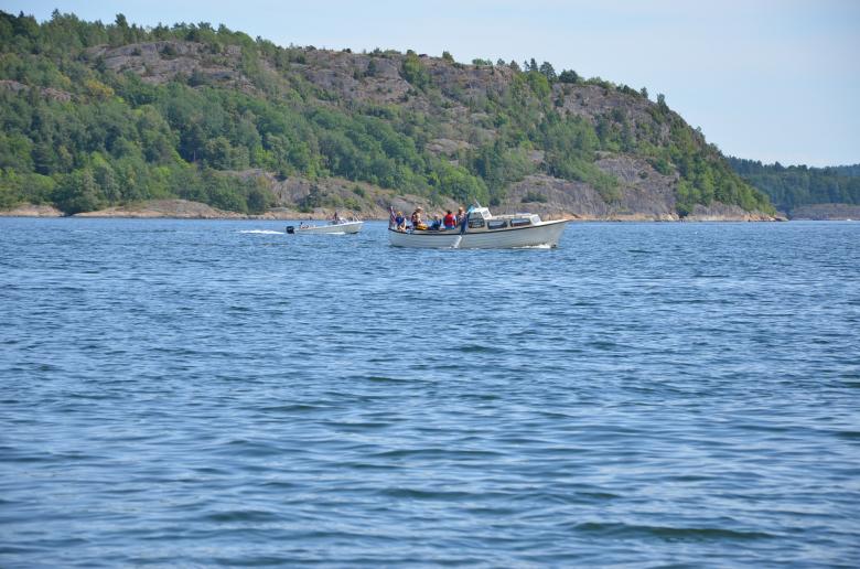 Free stock image of two boats on the Tonsbergfjord created by Erik Schellingerhout