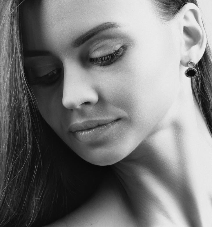 Free stock image of Beauty portrait created by Alexander Krivitskiy
