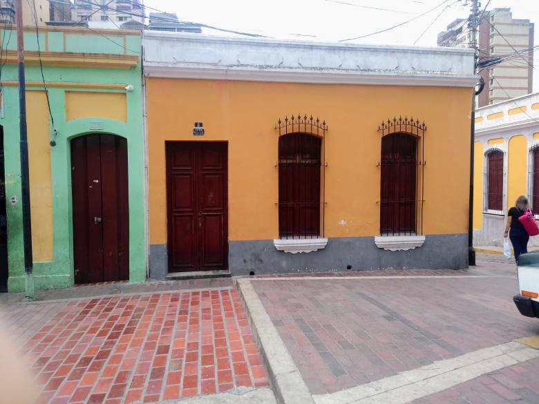 Free stock image of Fachadas colonial casa con terracota. created by Manuel Antonio Ibarra Acosta