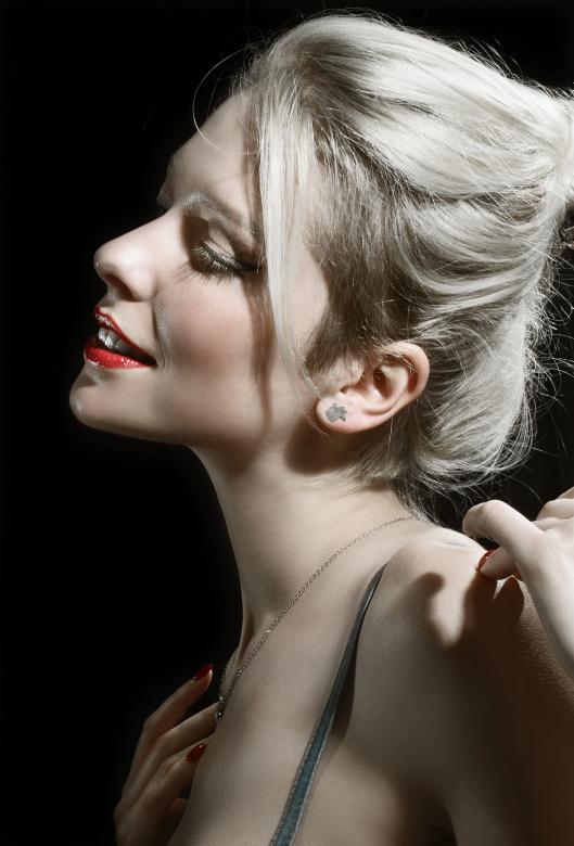 Free stock image of Female profile created by Alexander Krivitskiy