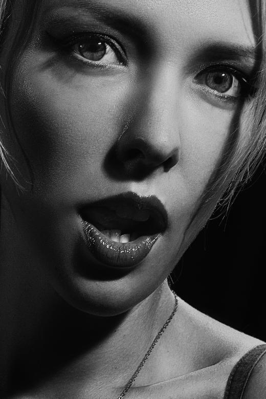 Free stock image of Surprised woman created by Alexander Krivitskiy