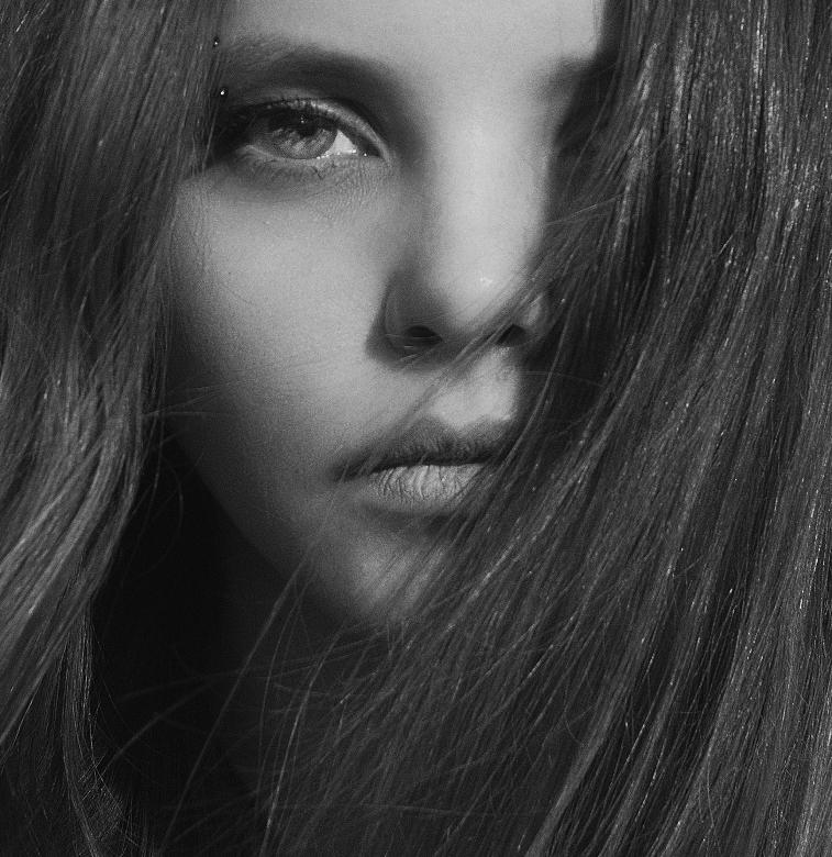Free stock image of Empowered woman created by Alexander Krivitskiy