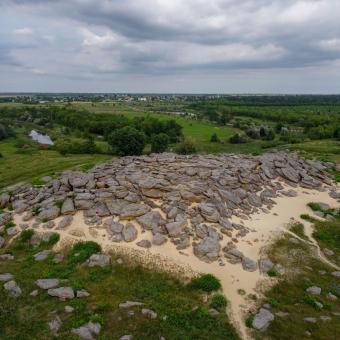 Rocky landscape - Free Stock Photo