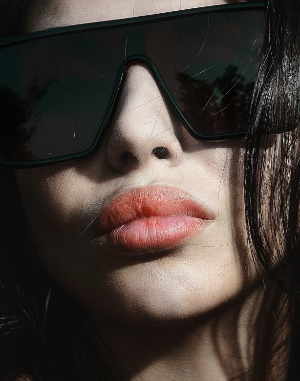Free stock image of Woman with sunglasses created by Alexander Krivitskiy