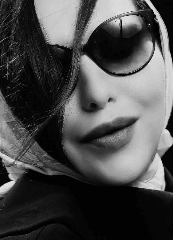 Free stock image of Female wearing sunglasses created by Alexander Krivitskiy