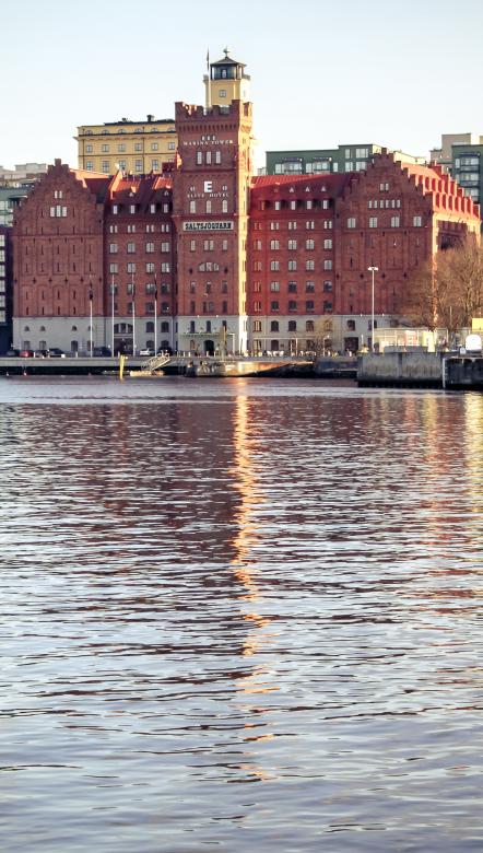 Free stock image of City by the water created by Daria Chemeris