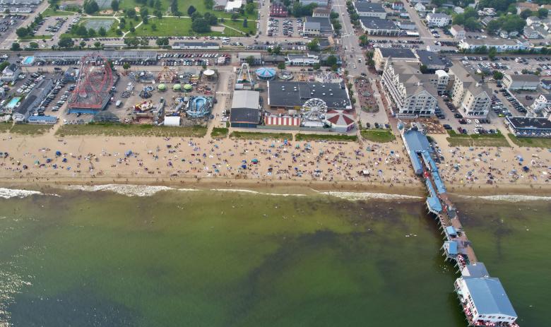 Free stock image of Ocean pier created by JJ Sky
