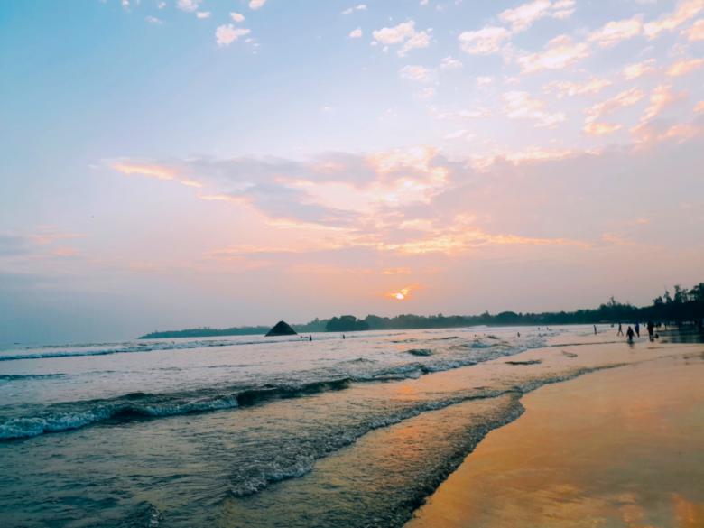 Free stock image of Serene Beach at Sunset created by Infinity Focus